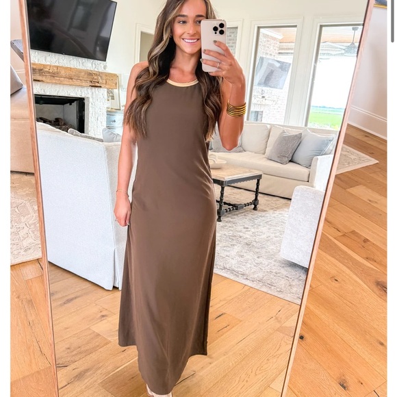 NWT Crescent Suede Trim Chiffon Maxi Size Small